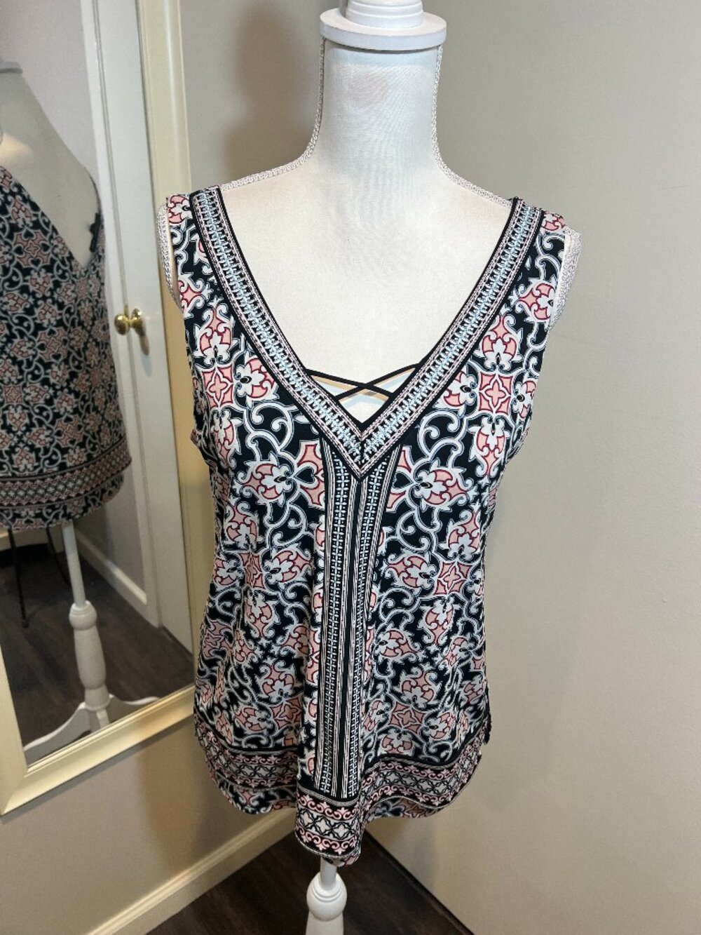 WHBM Embroidered Floral Geo Layered Sleeveless Blouse, Size Medium